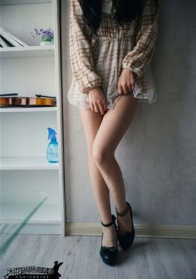 比基尼美女