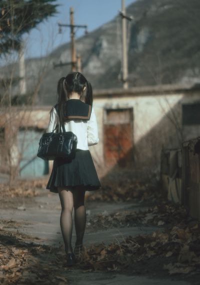 津津