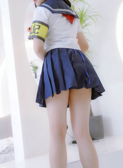少妇被粗大的猛烈进出免费视频