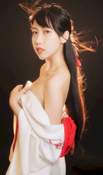 放荡老师双腿猛进入hh男男视频